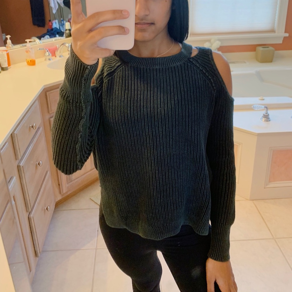 Hollister cold shoulder top